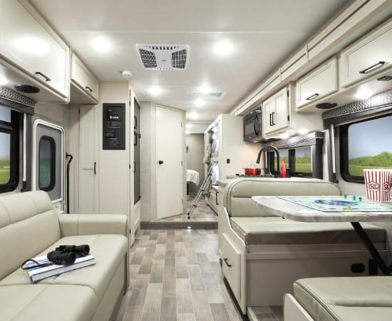 9 Best Small Class C RVs – List of 25 Class C Motorhomes Manufacturers ...