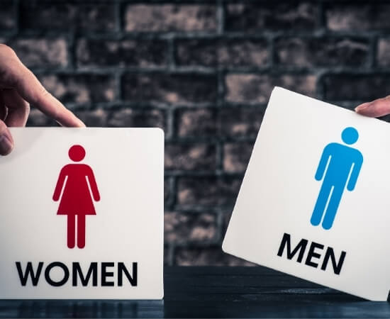 what gender travels the most